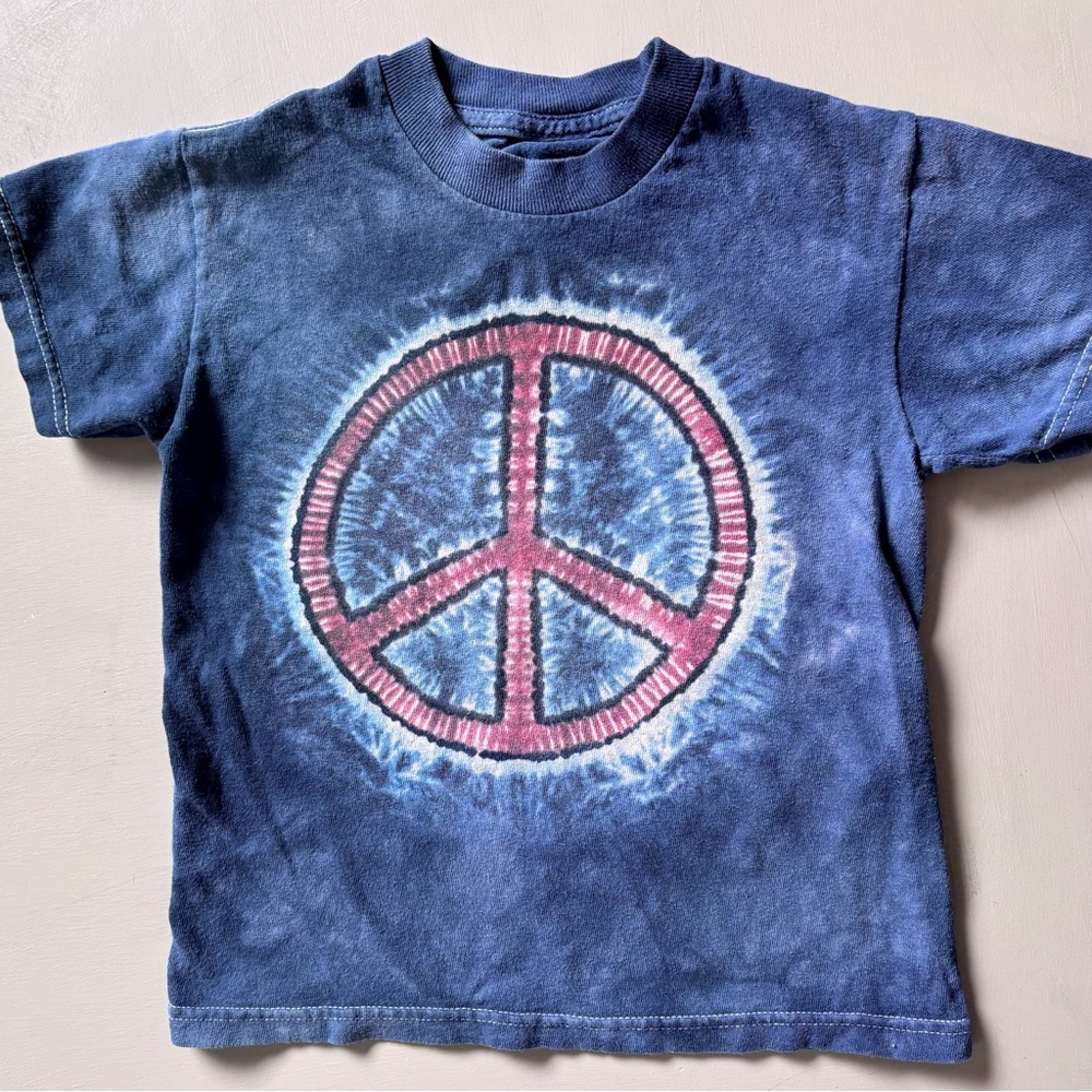Concentric Tie Dye Peace Sign Design Unisex Americana T-Shirt - Picture 6 of 6